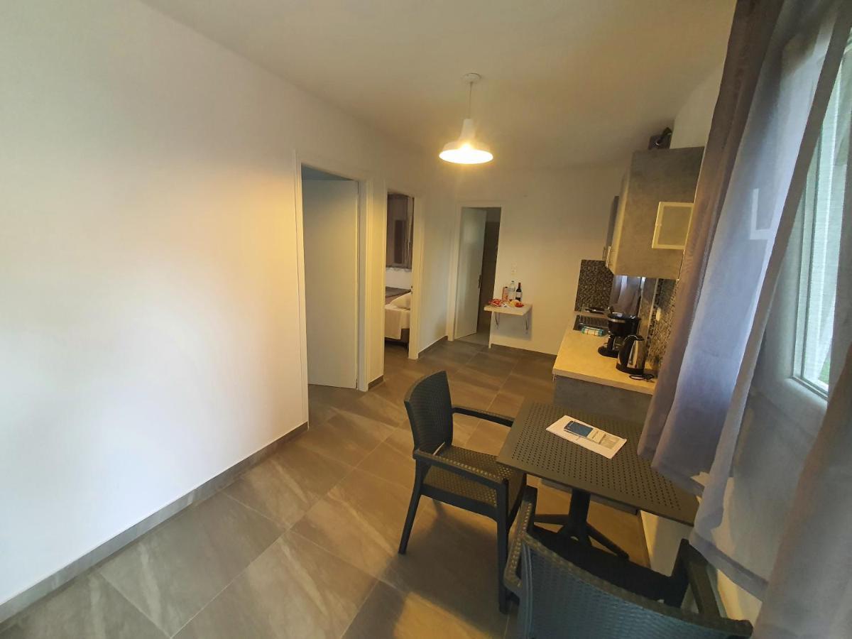 Bella De Lux Residence Kato Korakiana Екстер'єр фото